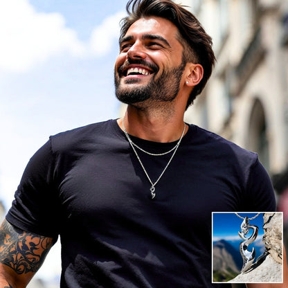 Collier homme, pendentif DRAGON TRIBAL™ t-shirt noir homme heureux chaine