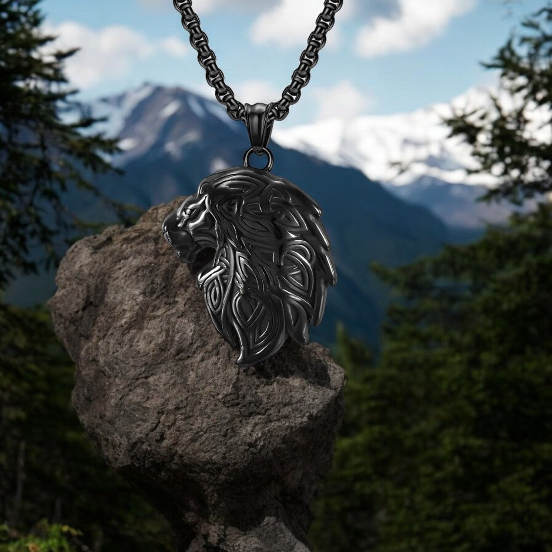 Collier homme, pendentif KELTIK LION variante noir nature montagnes