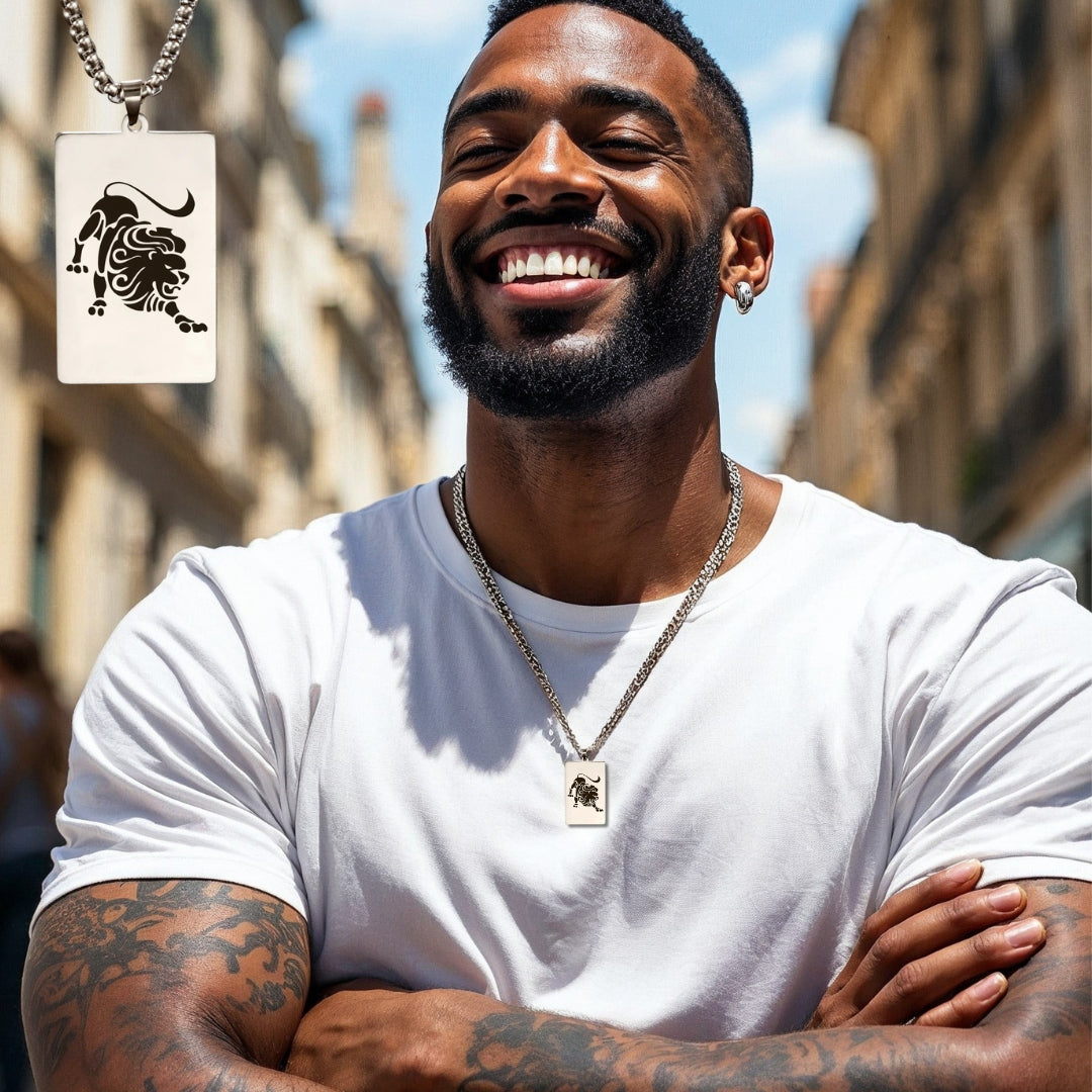 Collier homme, pendentif LEOLOOK II™  argent t-shirt blanc homme noir 