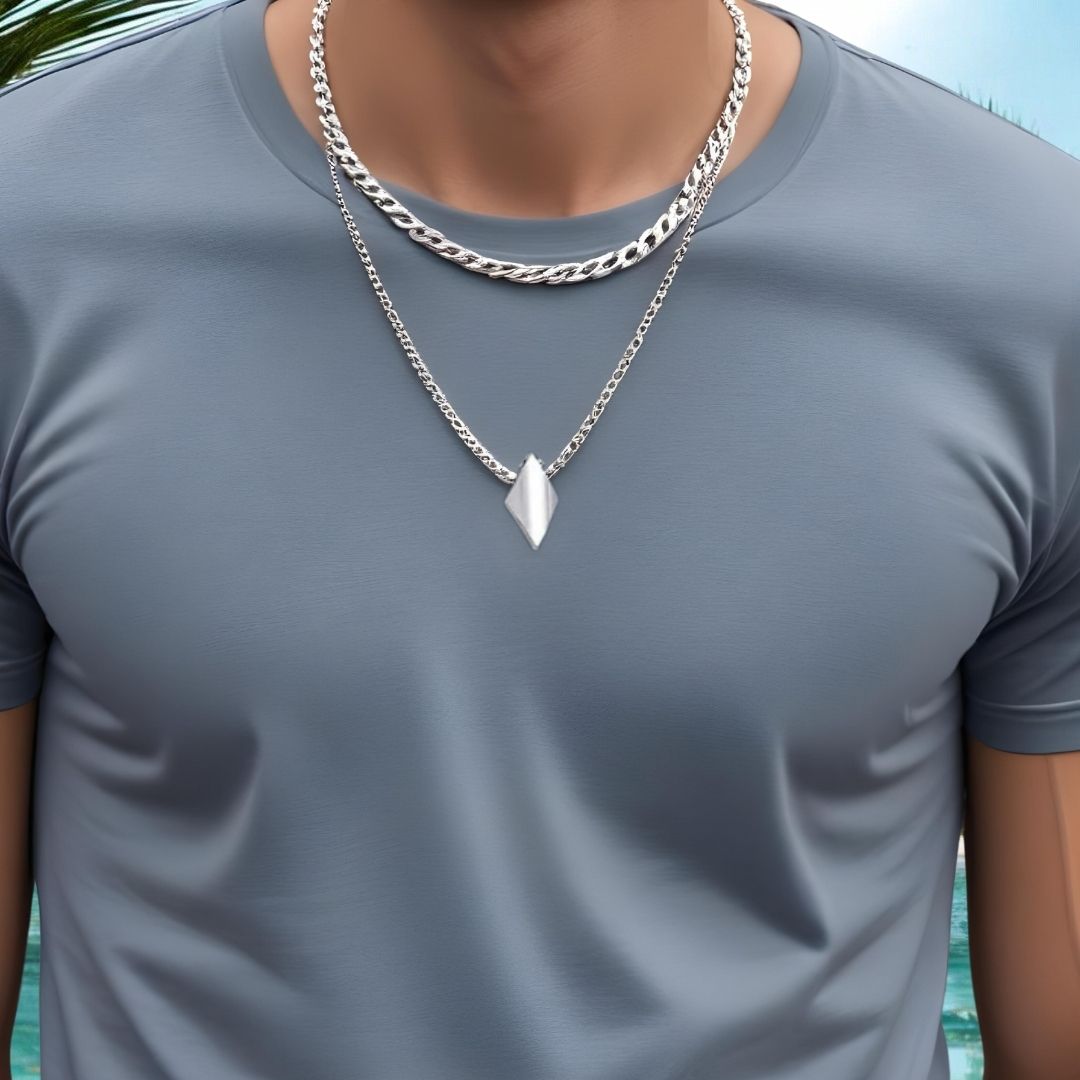 Collier homme, pendentif LE ROMBOS POLI™ argent t-shirt bleu chaine argent