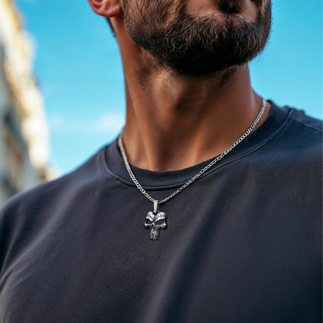 Collier homme, pendentif LE VICTORIEUX II™ chandail bleu barbe ciel bleu