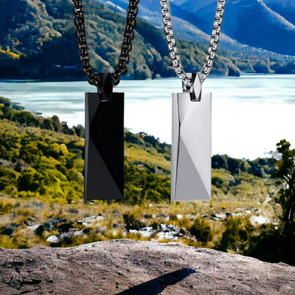 Collier homme, pendentif LINGOT POLI™ argent noir pendentif presentation nature