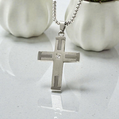 Collier homme pendentif La Croix equilibre & Structure variante argent