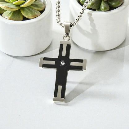 Collier homme pendentif La Croix equilibre & Structure variante noire