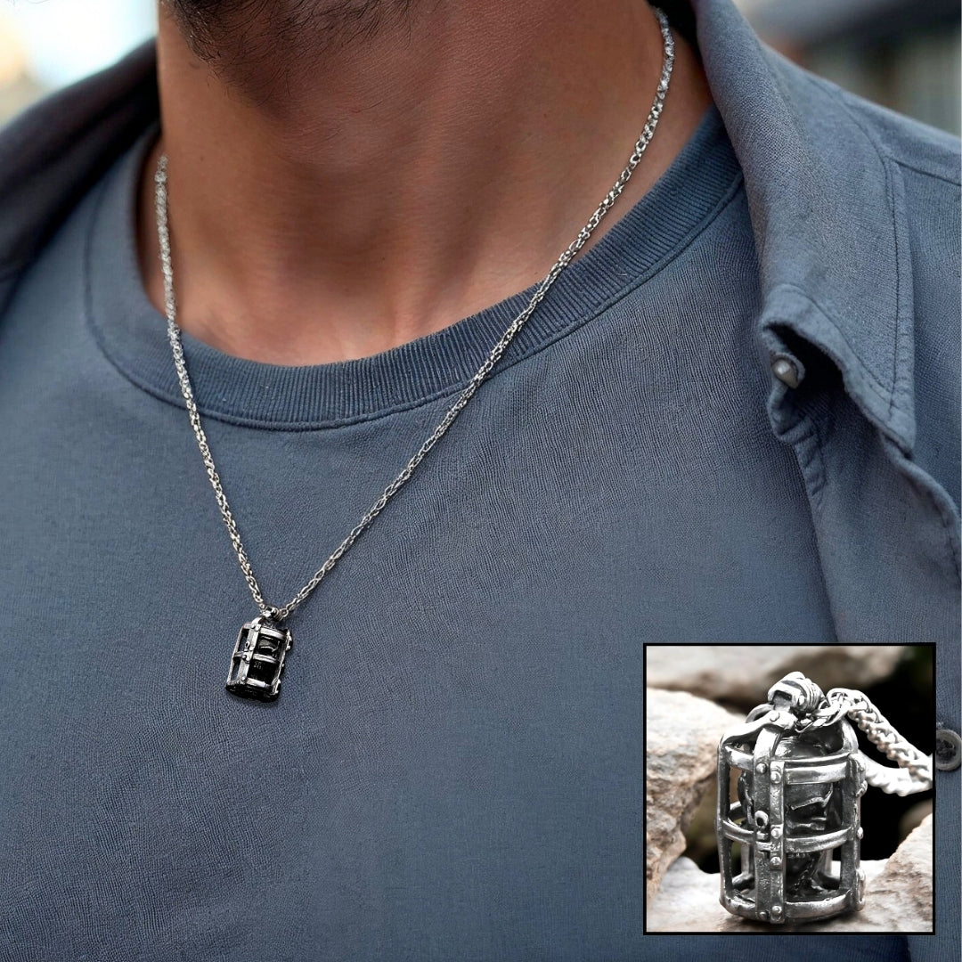 Collier homme, pendentif SKULL CAGE™ acier chandails bleus 