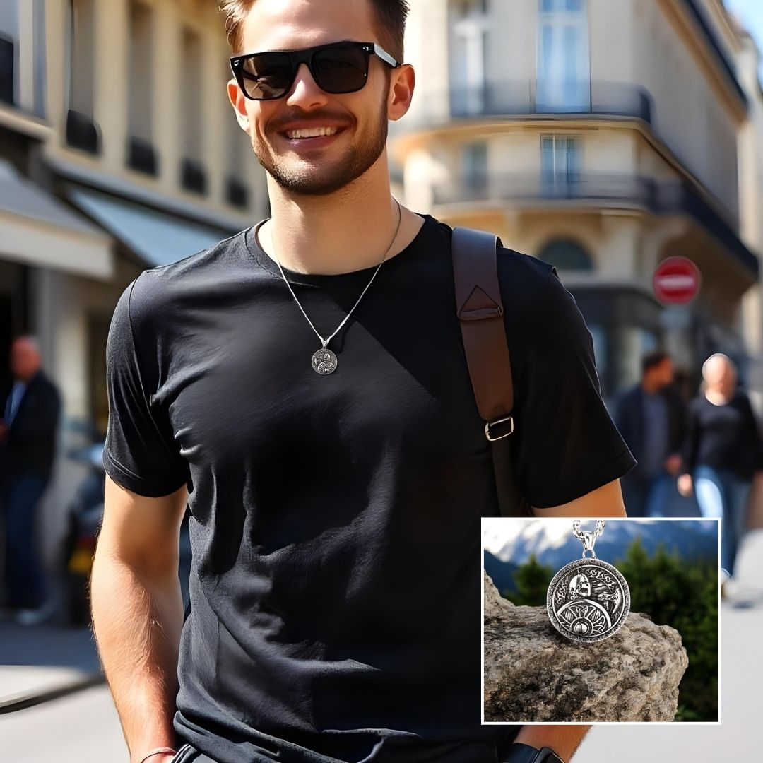 Collier homme, pendentif VORKA AXE™ viking acier t-shirt noir rue
