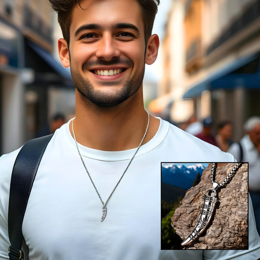 Collier homme, pendentif corne viking VIKORN argent t-chirt blanc rue