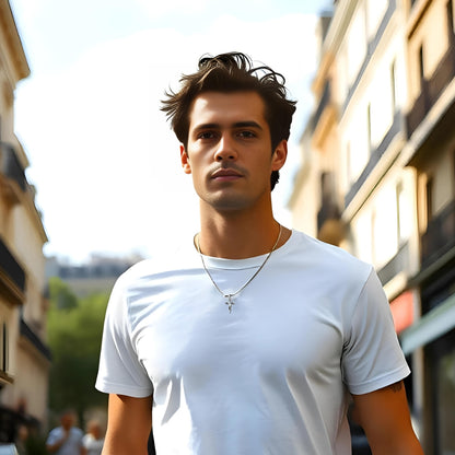 Collier homme, pendentif croix ARROW CROSS t-shirt blanc