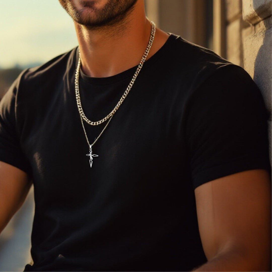 Collier homme, pendentif croix ARROW CROSS t-shirt noir