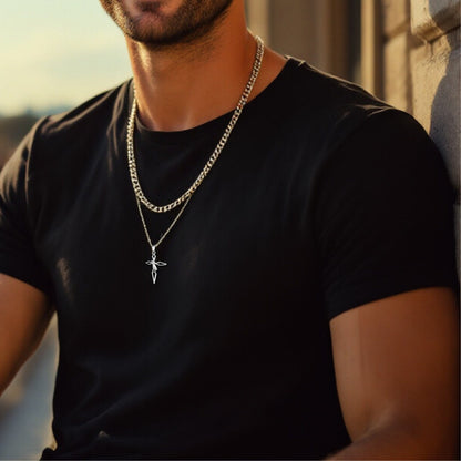Collier homme, pendentif croix ARROW CROSS t-shirt noir