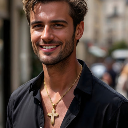 Collier homme pendentif croix "Eclat Stellaire" dore homme elegant chemise noir