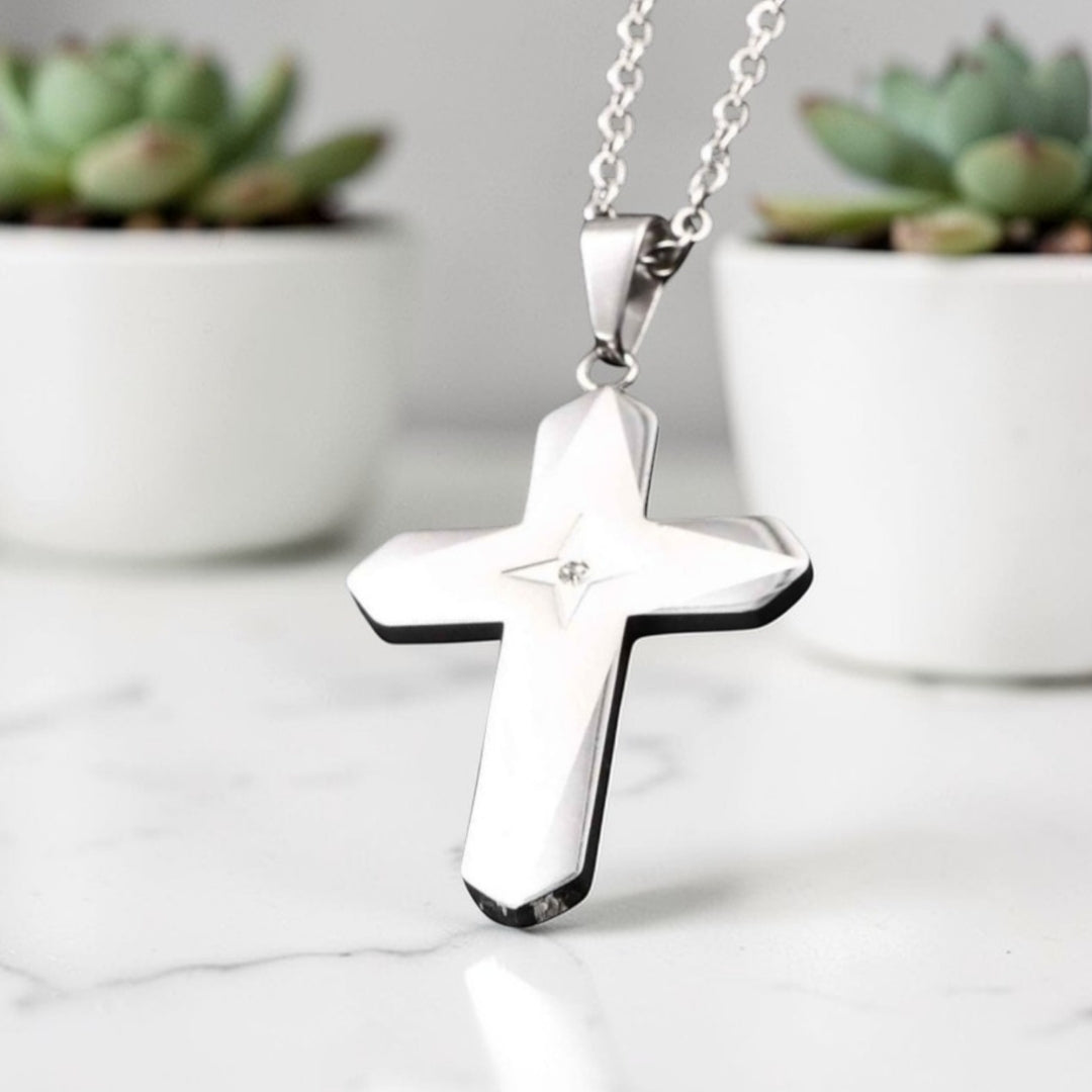 Collier homme pendentif croix "Eclat Stellaire" variante argent
