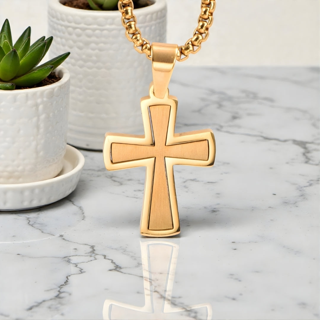 Collier homme, pendentif croix "Essence Moderne variante dore