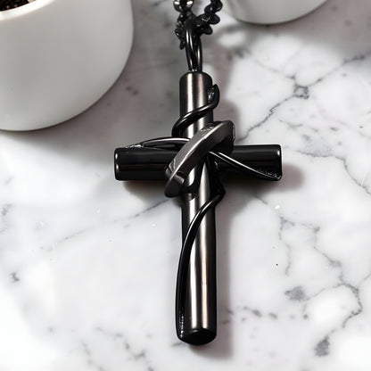 Collier homme, pendentif croix "Indomptable presentation marbre variantes noire