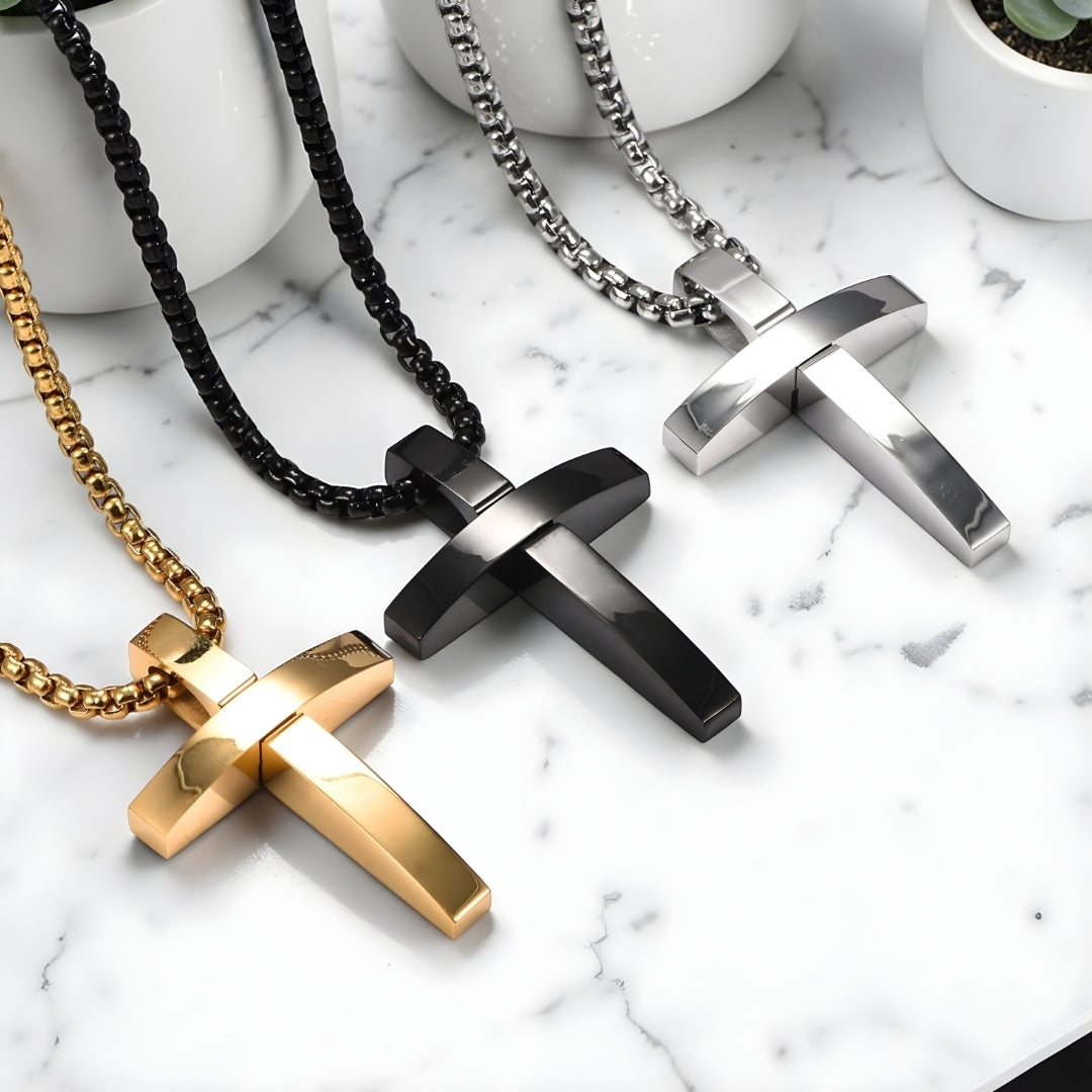 Collier homme, pendentif croix "Indomptable" trois variantes argent dore noir