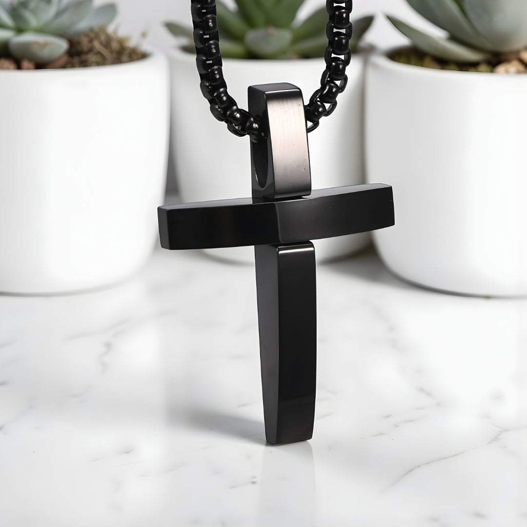 Collier homme pendentif croix L'Absolu incurvée variante noire