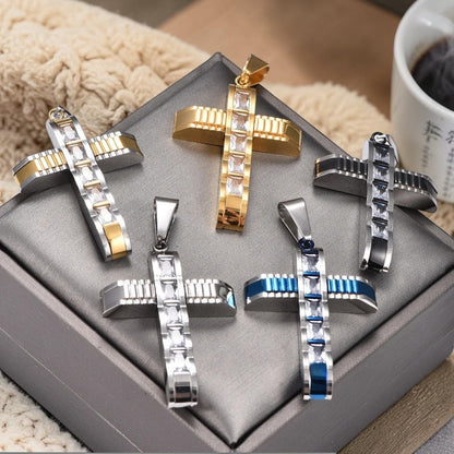 Collier homme, pendentif croix "L'Armure de Lumière" groupe de croix cinq variantes boite grise