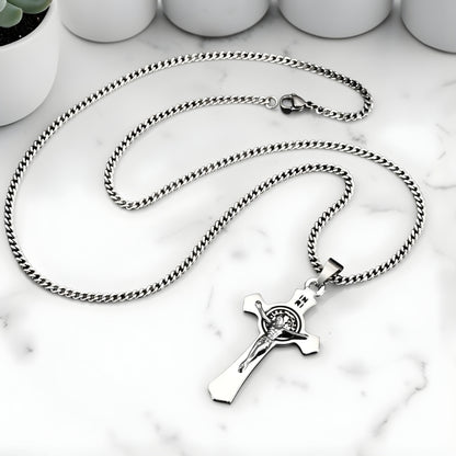 Collier homme pendentif croix Le Crucifère de Saint-Benoît argent variante longueur