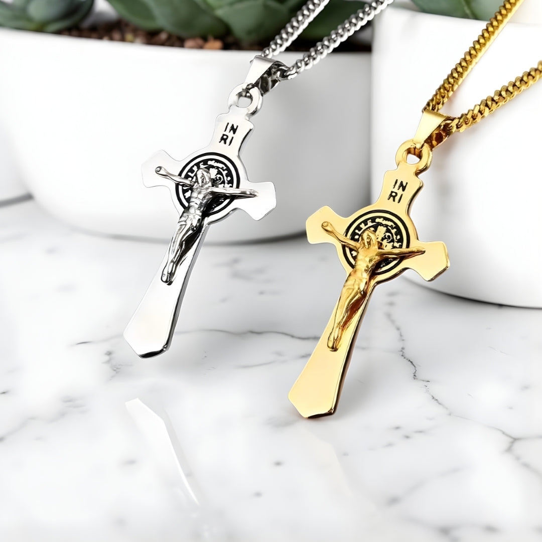 Collier homme pendentif croix Le Crucifère de Saint-Benoît dore argent marbre plantes penchés