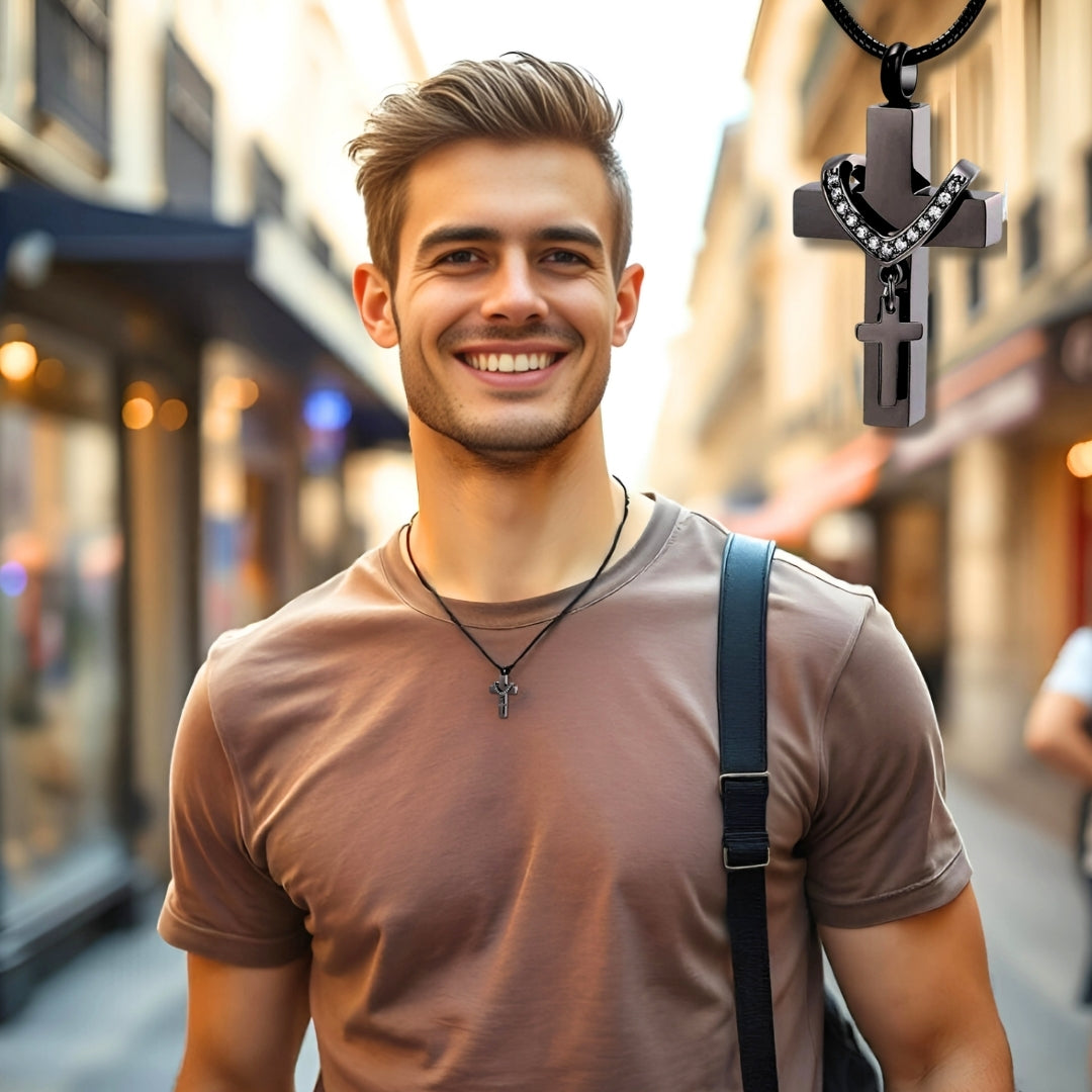 Collier homme, pendentif croix SHINY SOUVENIR CROSS™ noire t-shirt mode sac rue