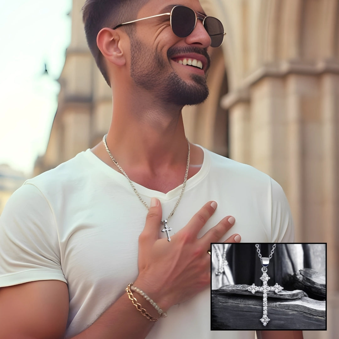 Collier homme, pendentif croix STRASSCROSS™  t-shirt blanc bracelets