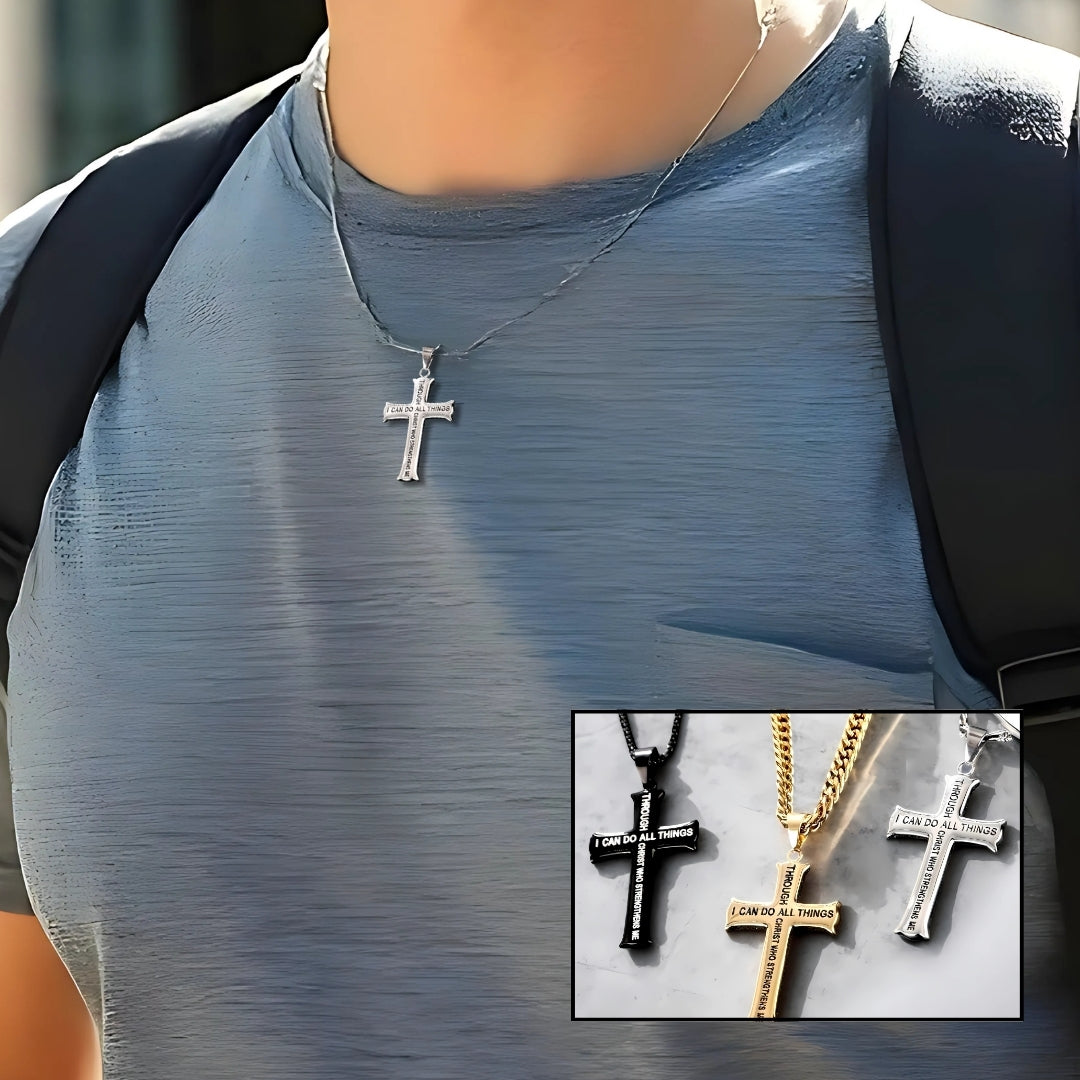 Collier homme, pendentif croix VERSECROSS argent t-shirt bleu sac