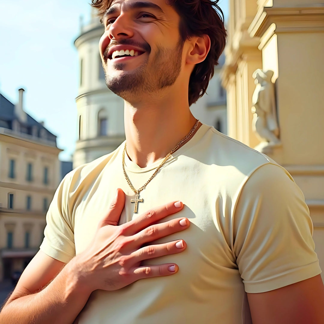 Collier homme, pendentif croix VERSECROSS doree t-shirt jaune