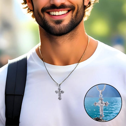 Collier homme, pendentif croix ZIRCO CROSS t-shirt blanc 
