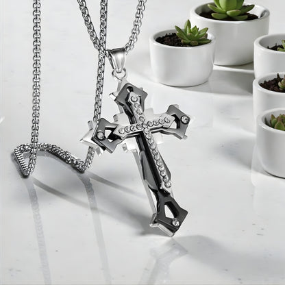 Collier homme, pendentif croix ZIRCO CROSS™ variantes table marbre