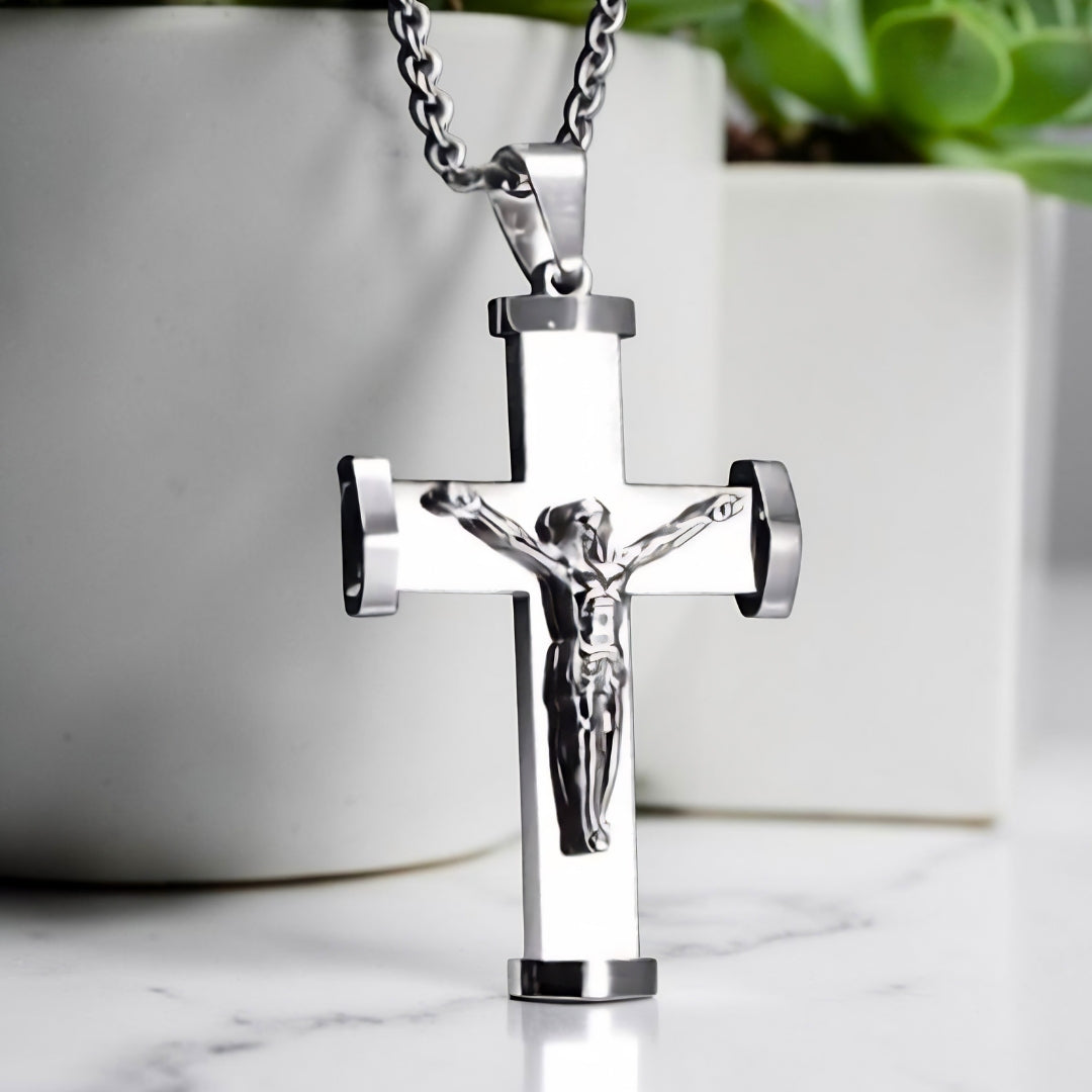 Collier homme, pendentif croix crucifix "Héritage Moderne" variante argent