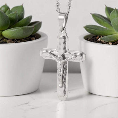 Collier homme, pendentif croix crucifix variante argent