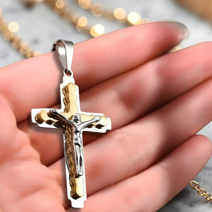 Collier homme, pendentif croix crucifix variante bicolore main