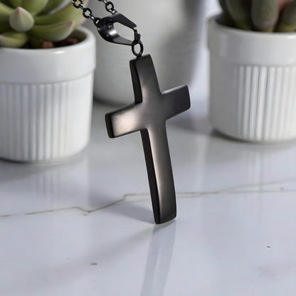Collier homme pendentif croix minimaliste variante noire