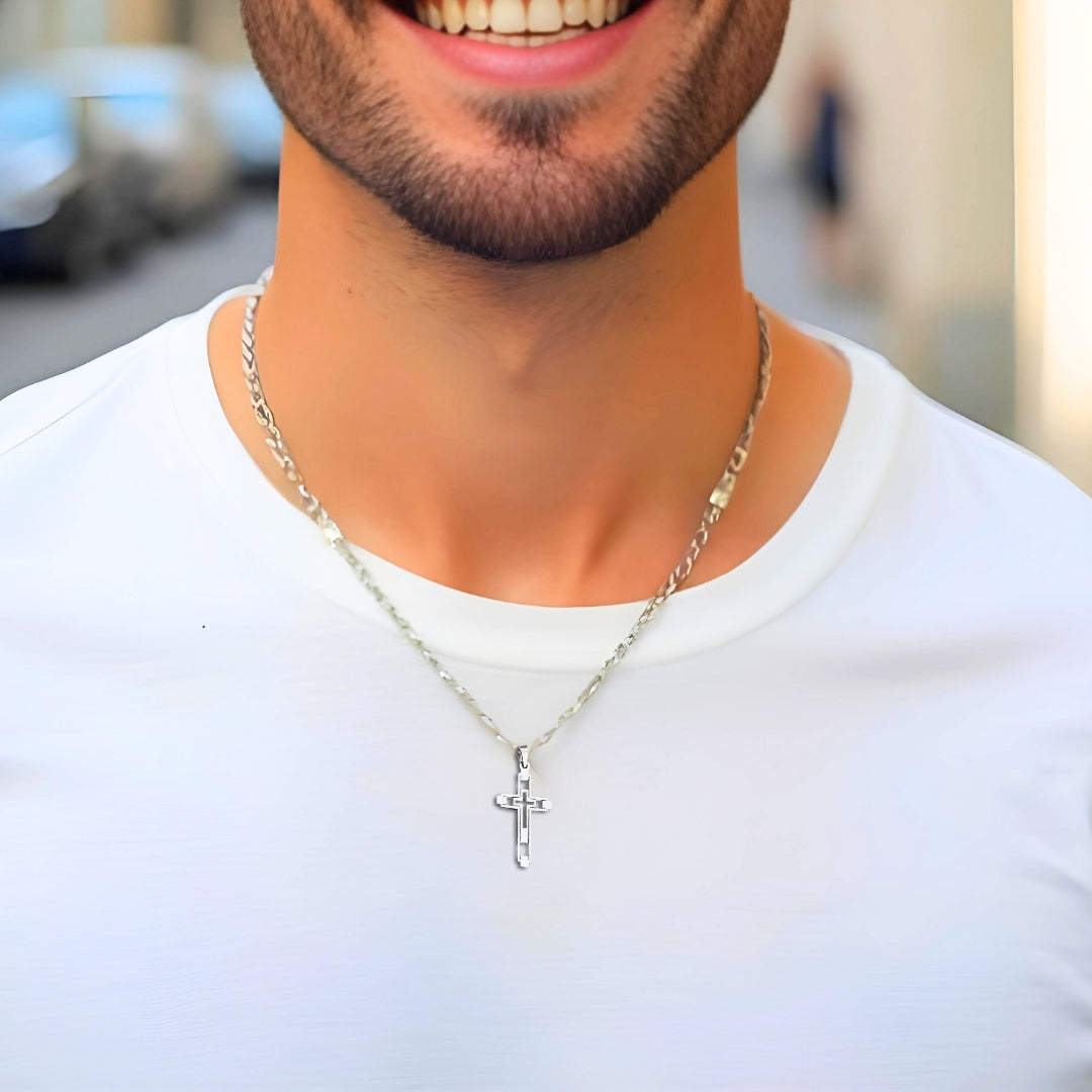 Collier homme, pendentif croix vides HOLLOW CROSS™ argent t-shirt blanc cou 