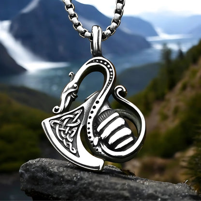 Collier homme-pendentif DRAGONAXE™ : L'alliance mystique du dragon et du viking