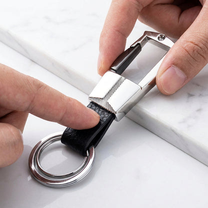 Mécanisme mousqueton à ressort porte-clé cuir noir - ouverture et fermeture fluide mmihommesmodernes.com
