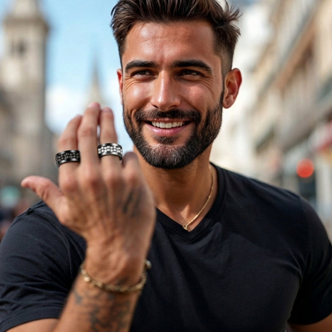 bague homme Apex Noire & Métal argent noir t-shirt noir exterieur