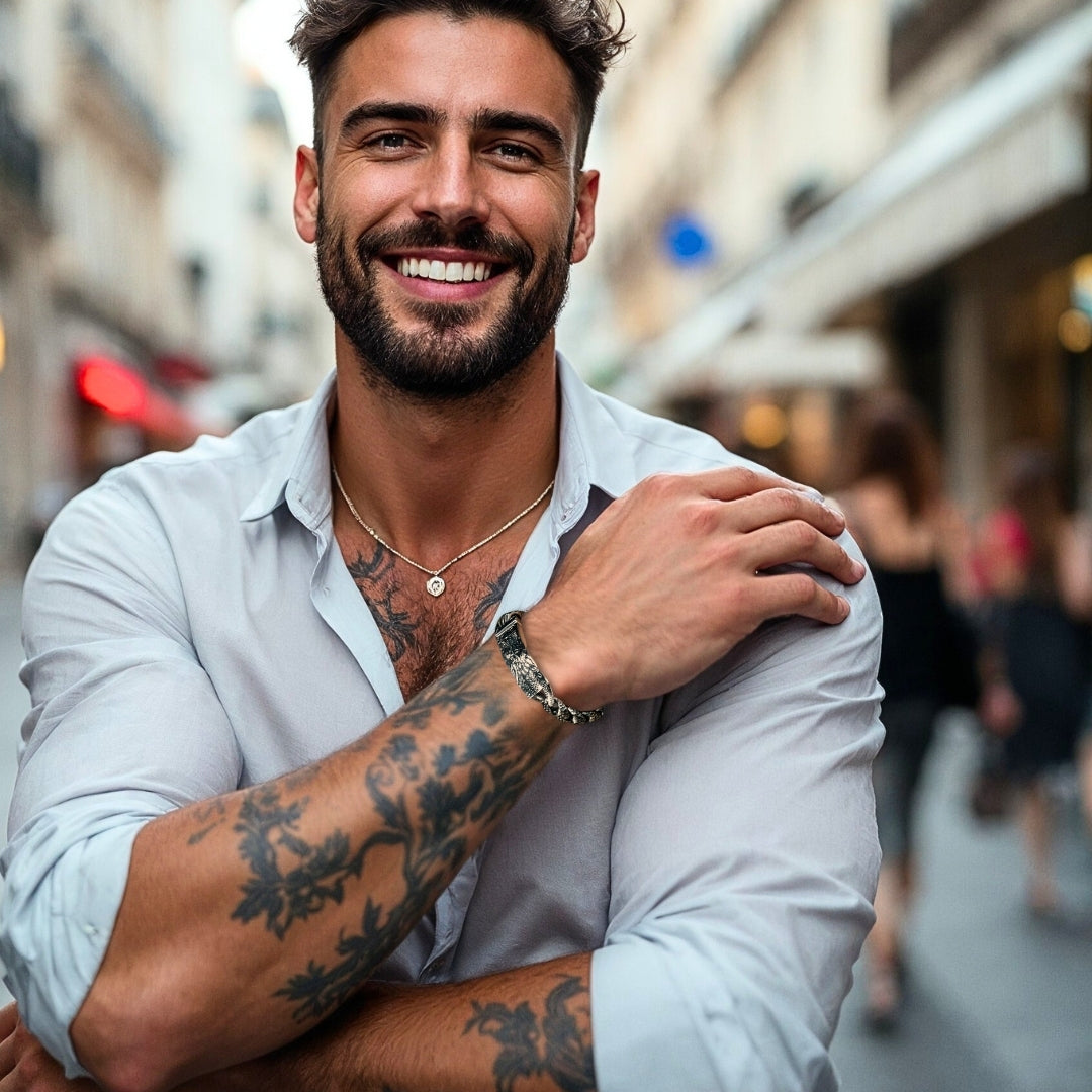 bracelet homme dragon head argent extérieur sourire rue Paris