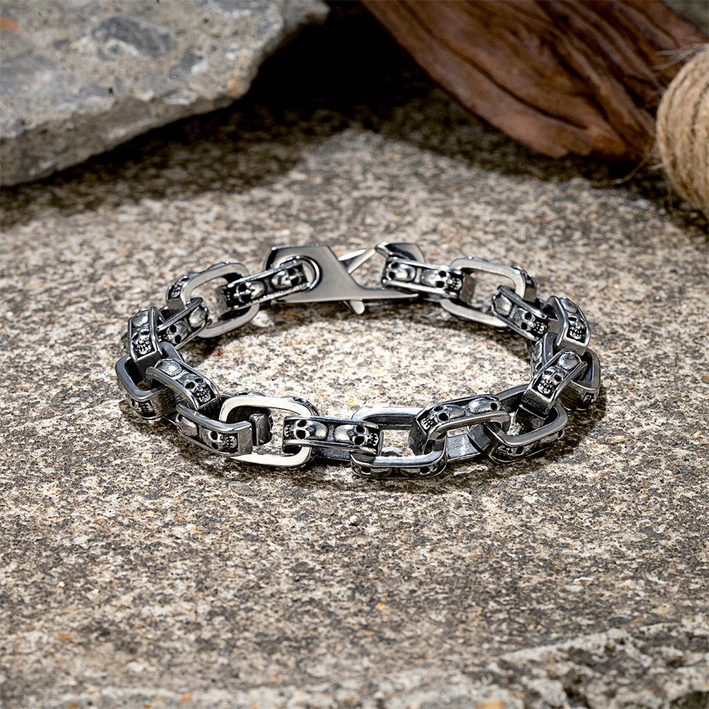 bracelet homme maillons skull crane vieux rochers bois presentation