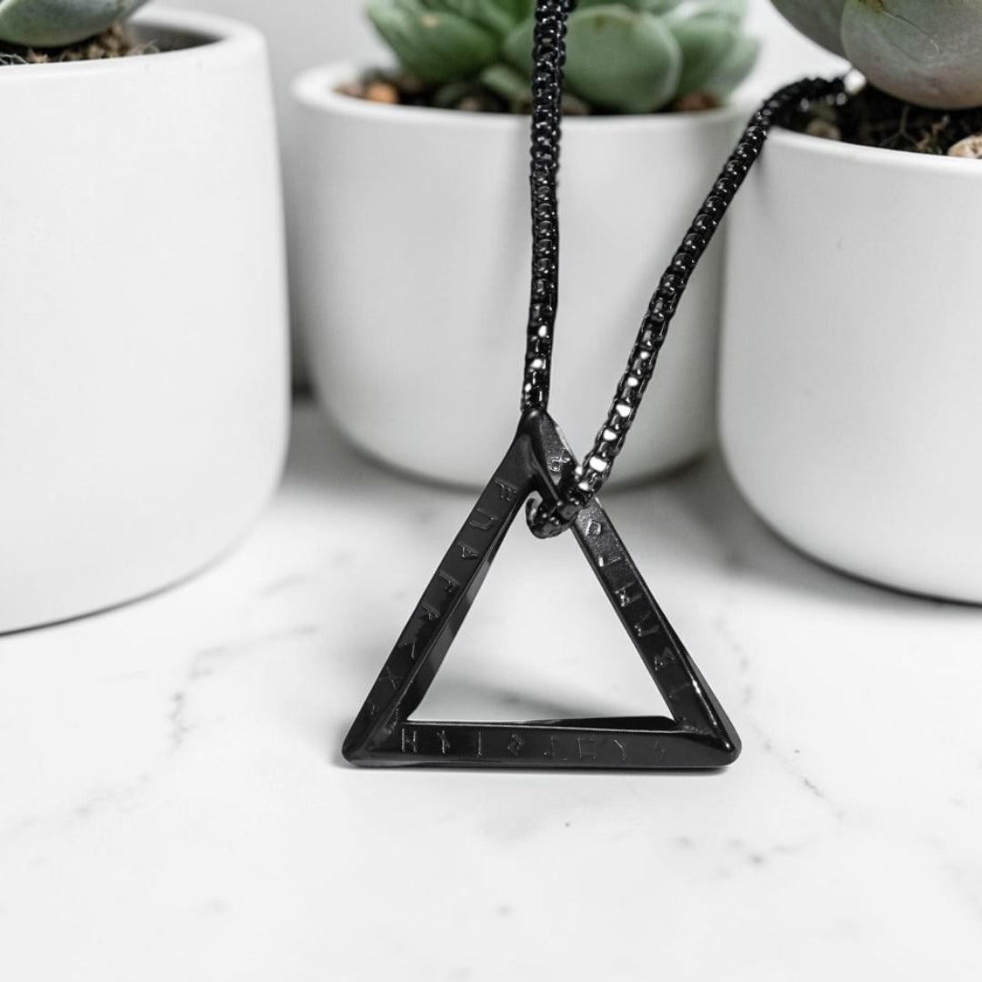 collier homme, pendentif "RUNIK TRIANGLE variante noire