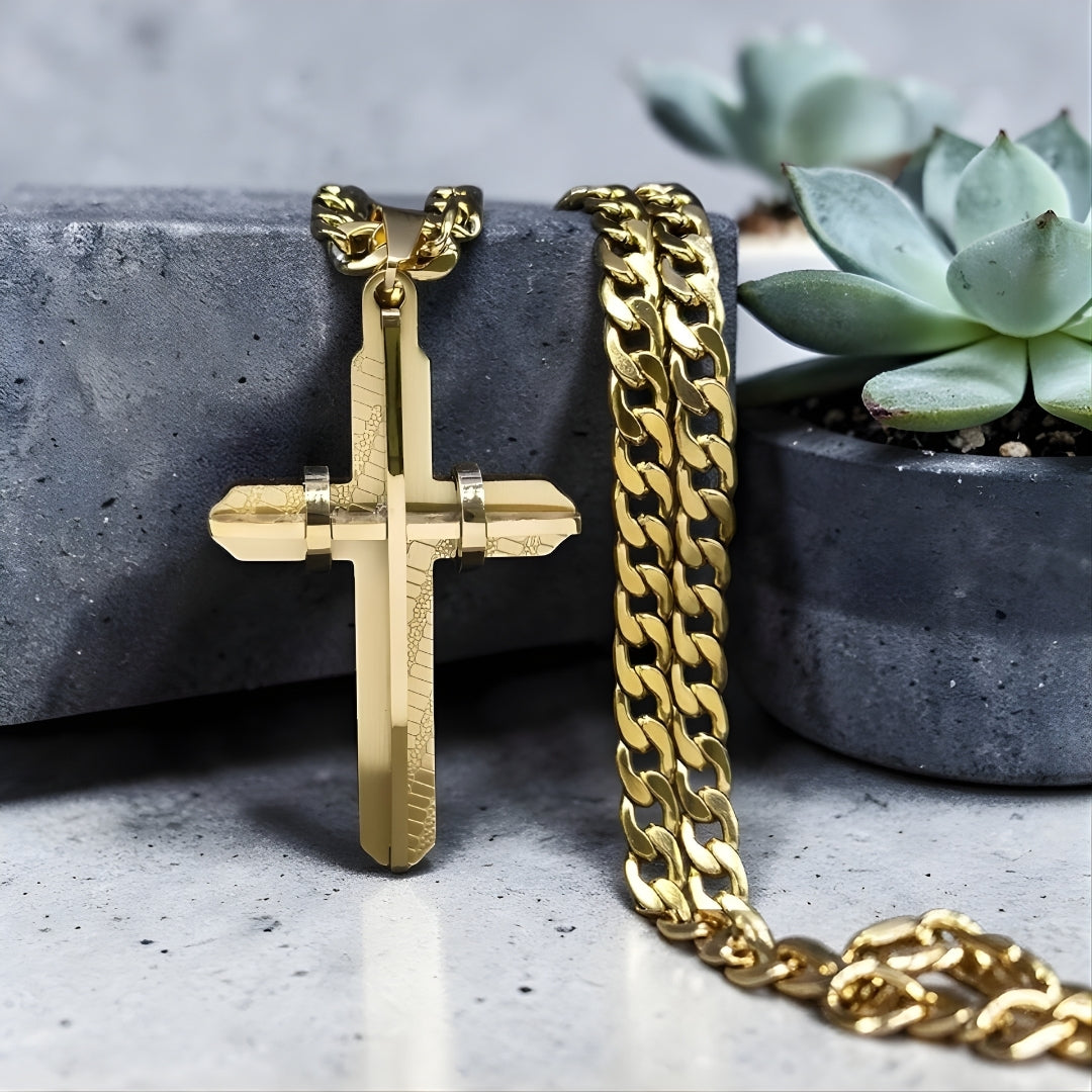 collier homme, pendentif croix Armor Cross 3D variante dore marbre ciment